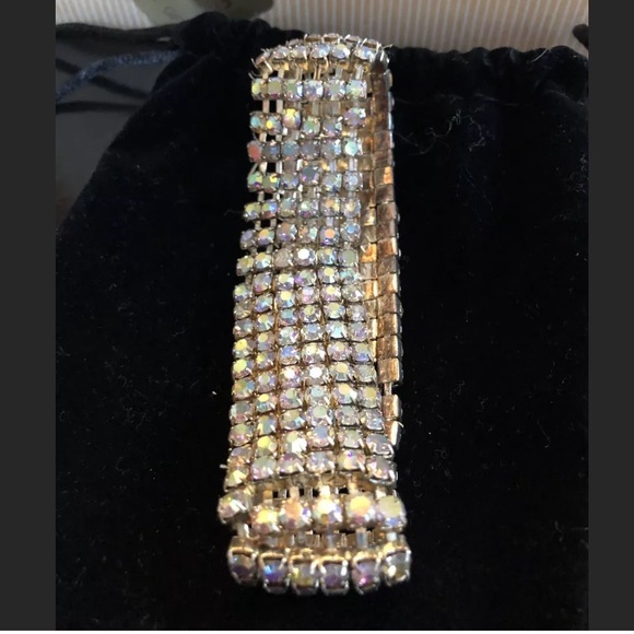 Sparkly Stretch Bracelet - Picture 3 of 4